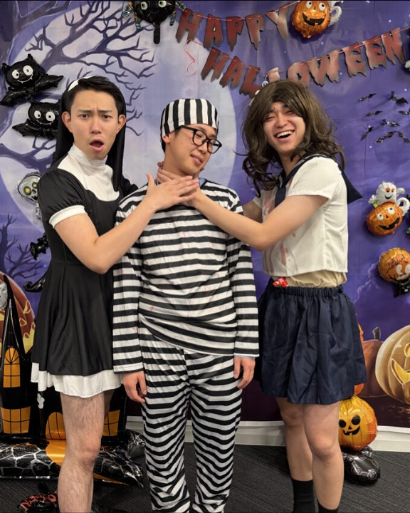 社内に“エイリアンやハリーポッターが出現！？👀